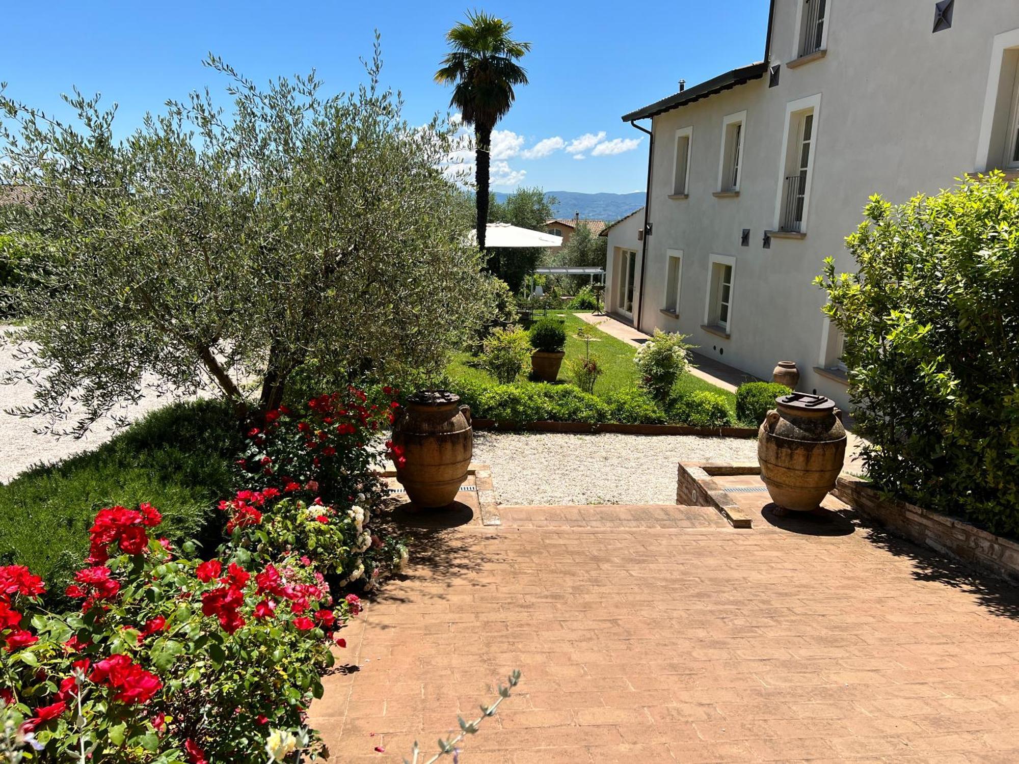 פרוג'ה Corteviva Boutique B&B מראה חיצוני תמונה