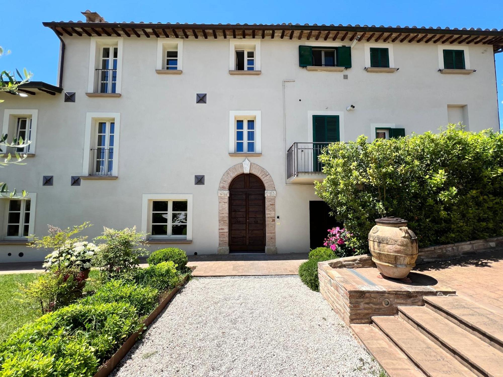 פרוג'ה Corteviva Boutique B&B מראה חיצוני תמונה